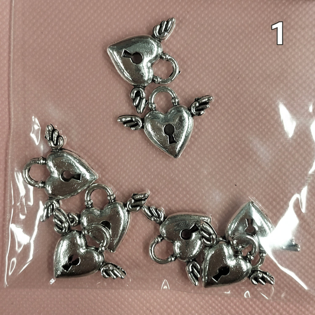 Decorazioni in metallo €0.80 l'una