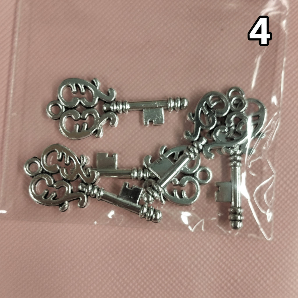 Decorazioni in metallo €0.80 l'una